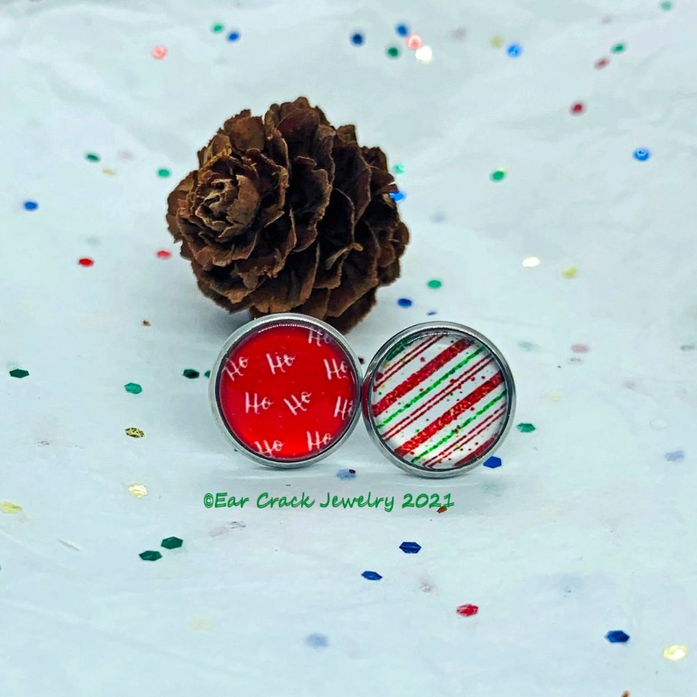 Holiday - Handmade Stud Earrings - Ho Ho Ho - Picture 3 of 6